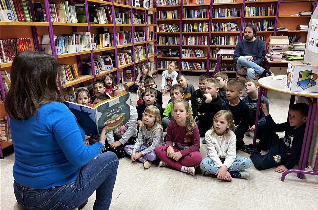 BIBLIOPEDAGOŠKA URA V 1. A