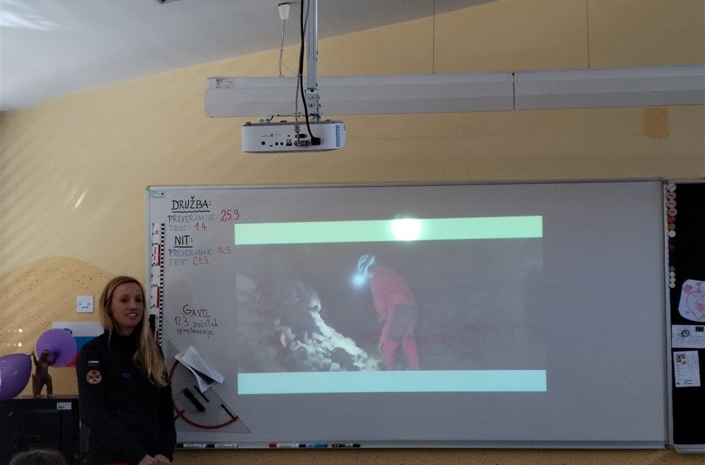 PREDAVANJE O JAMARSTVU V 5. RAZREDU